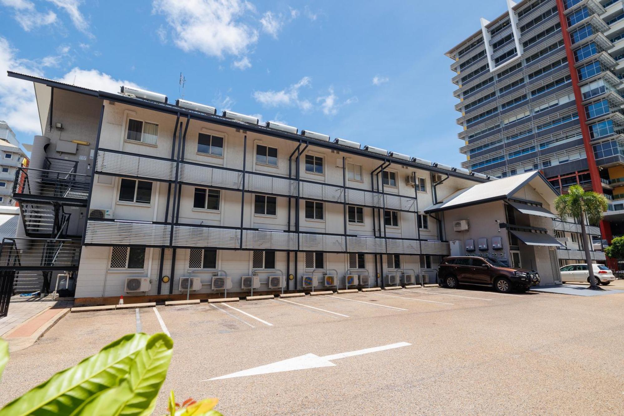Dch On Mitchell Hotel Darwin Exterior photo